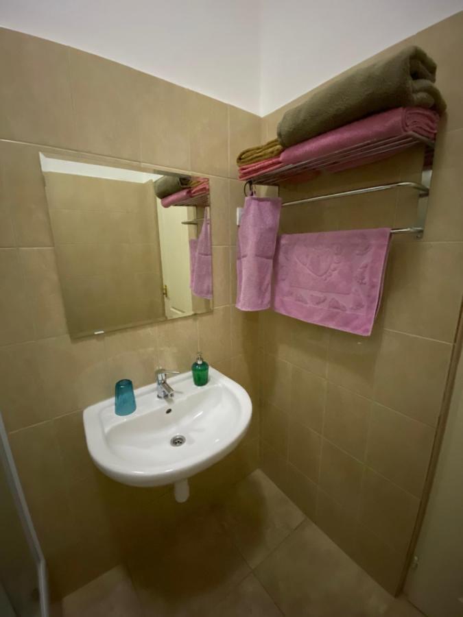 Come & Stay Apartments And Rooms City Center Budapest Exterior photo