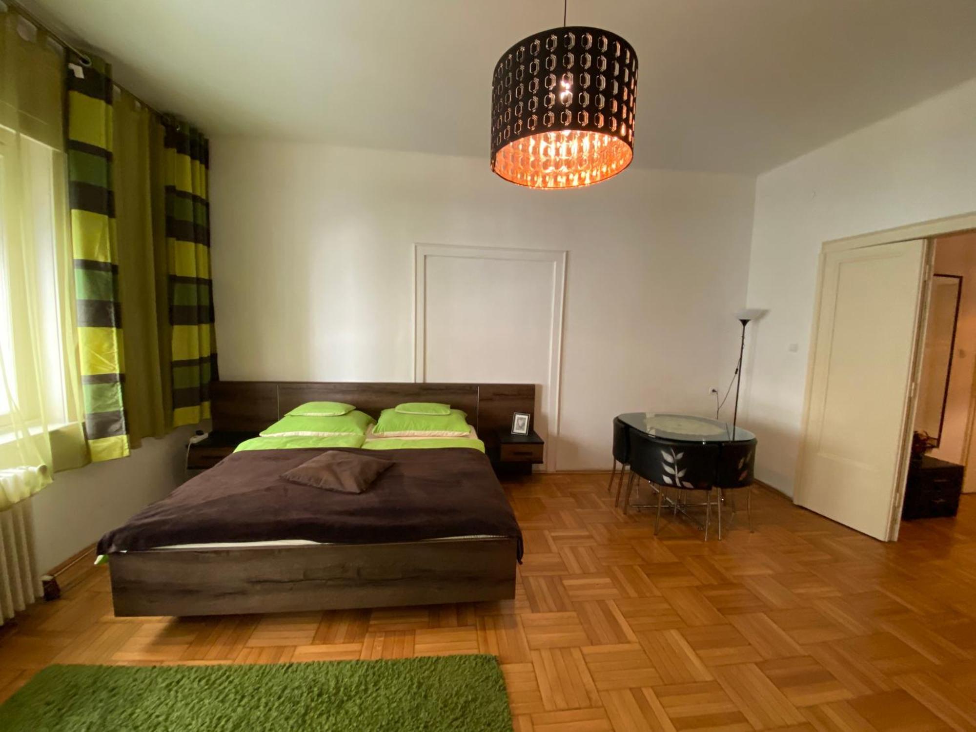 Come & Stay Apartments And Rooms City Center Budapest Exterior photo